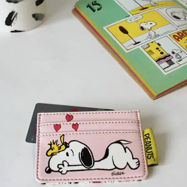 Love Peanuts Card Holder